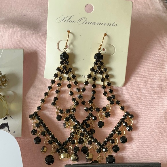 Silverfox Costume Jewelry Earrings, 6 Pair Assorted Designs, Beautiful 🔥❤️💙💙 - Picture 7 of 7